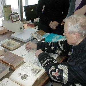 Книги с автографами в фонде СОУНБ